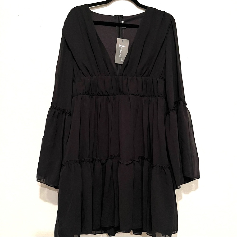 Boutique XL Flare sleeve Cocktail dress